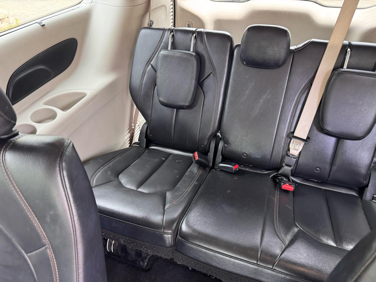 Chrysler Pacifica Touring-L FWD 2017