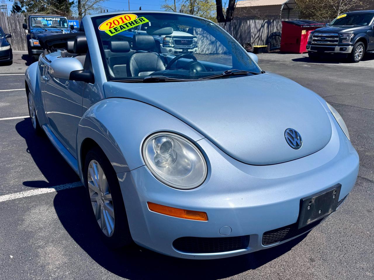 Volkswagen New Beetle Convertible 2dr Auto PZEV 2010