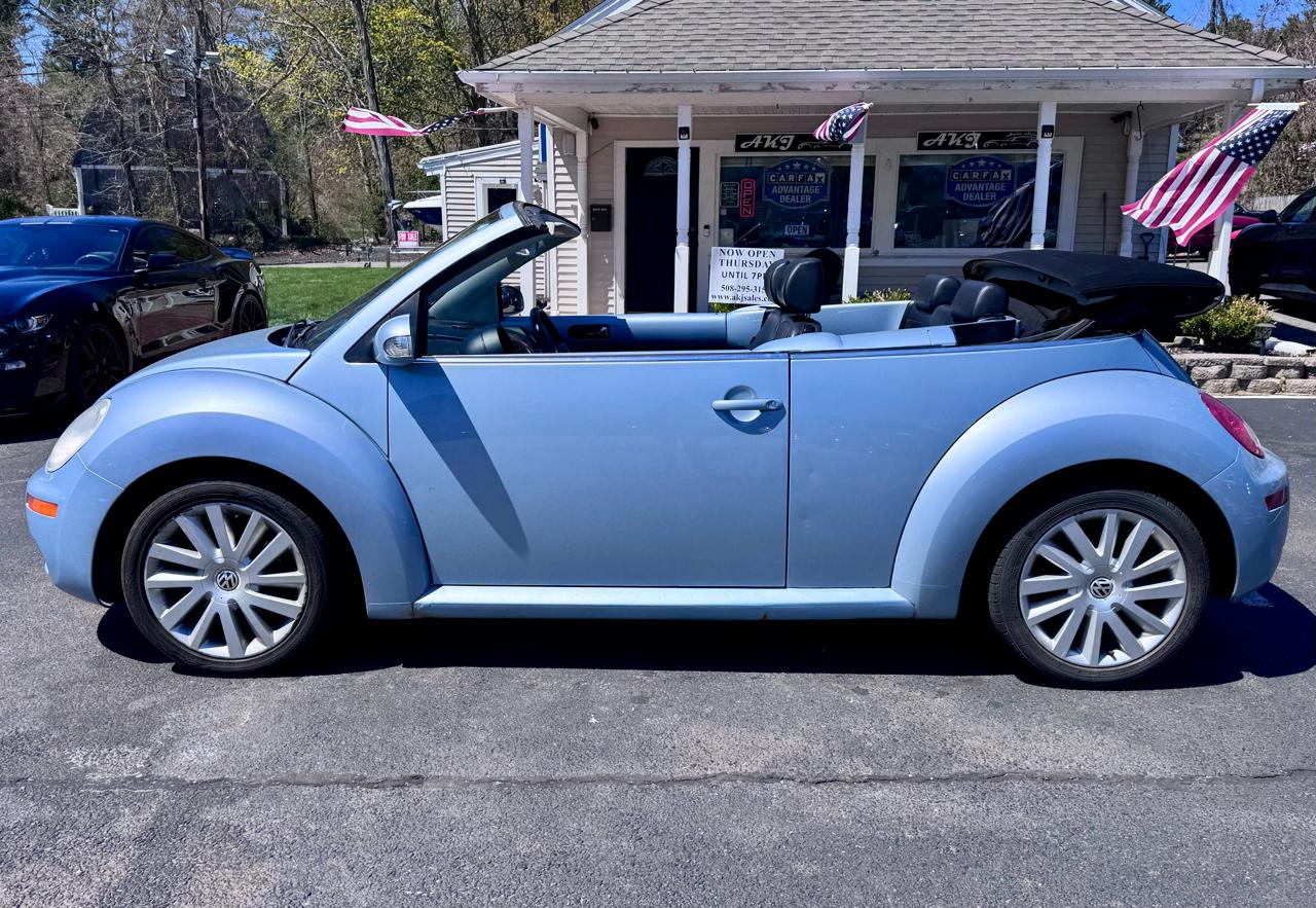 Volkswagen New Beetle Convertible 2dr Auto PZEV 2010