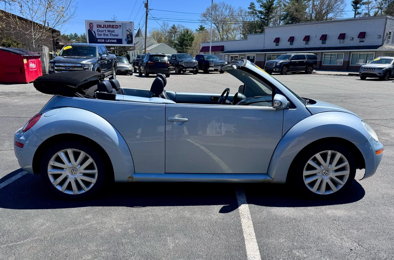 Volkswagen New Beetle Convertible 2dr Auto PZEV 2010