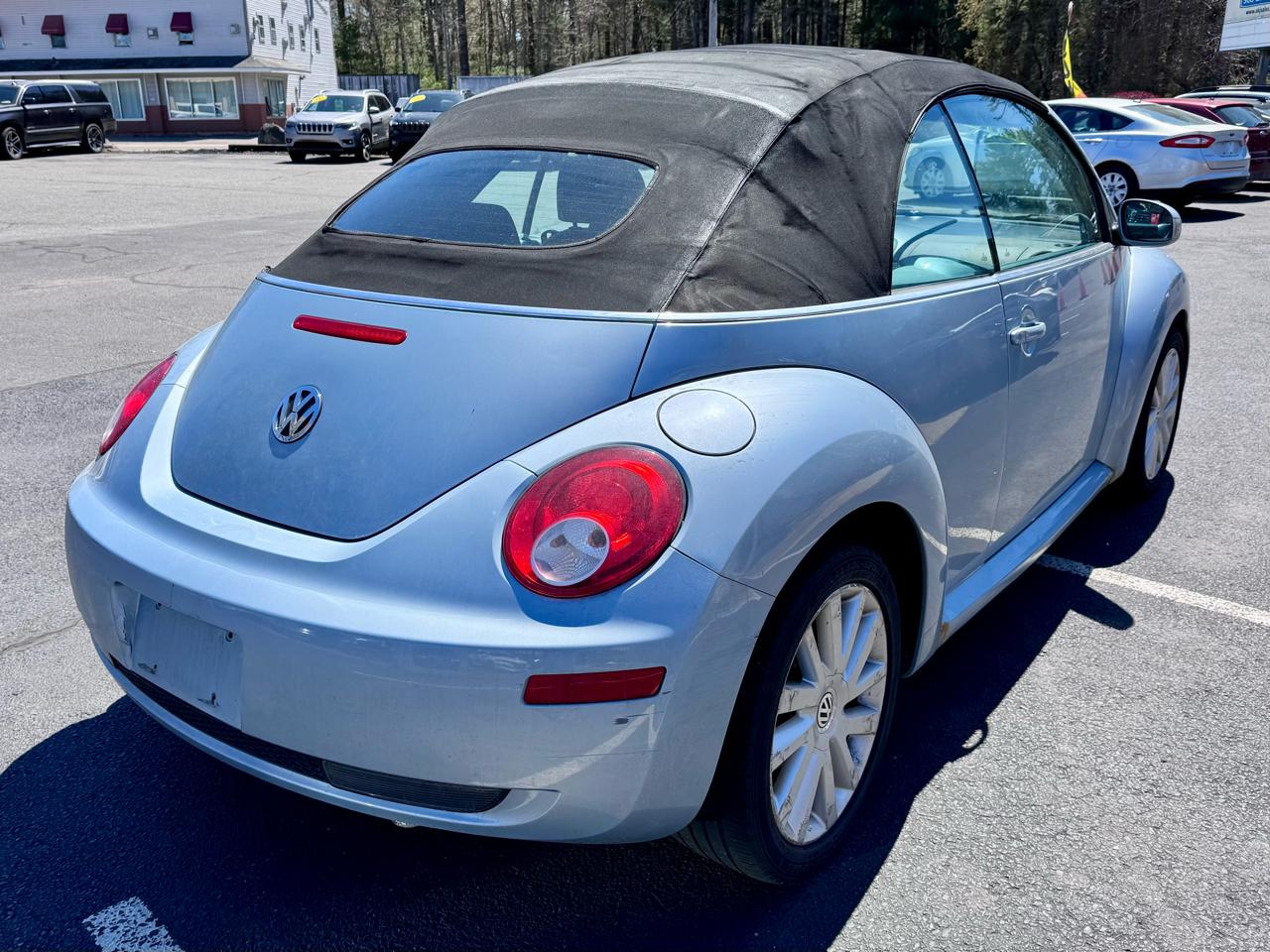 Volkswagen New Beetle Convertible 2dr Auto PZEV 2010