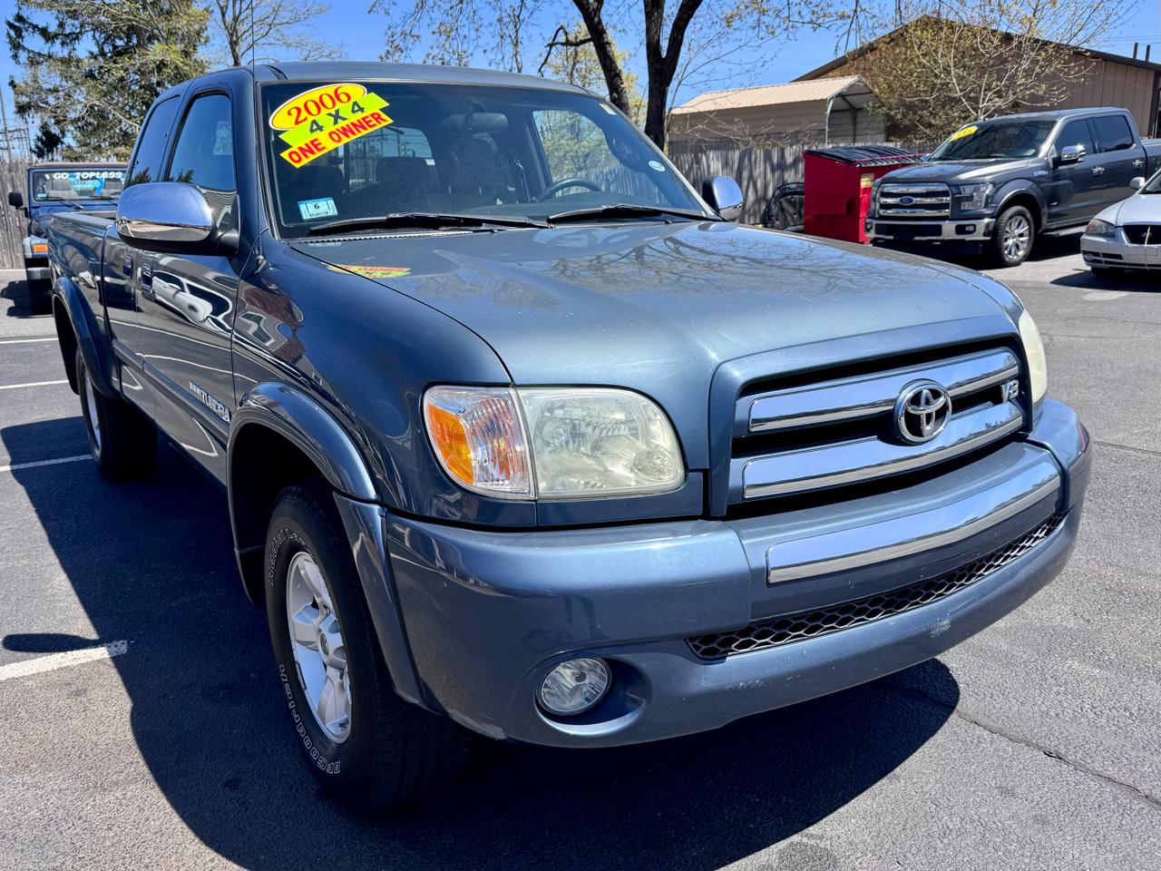 Toyota Tundra AccessCab V8 SR5 4WD (Natl) 2006