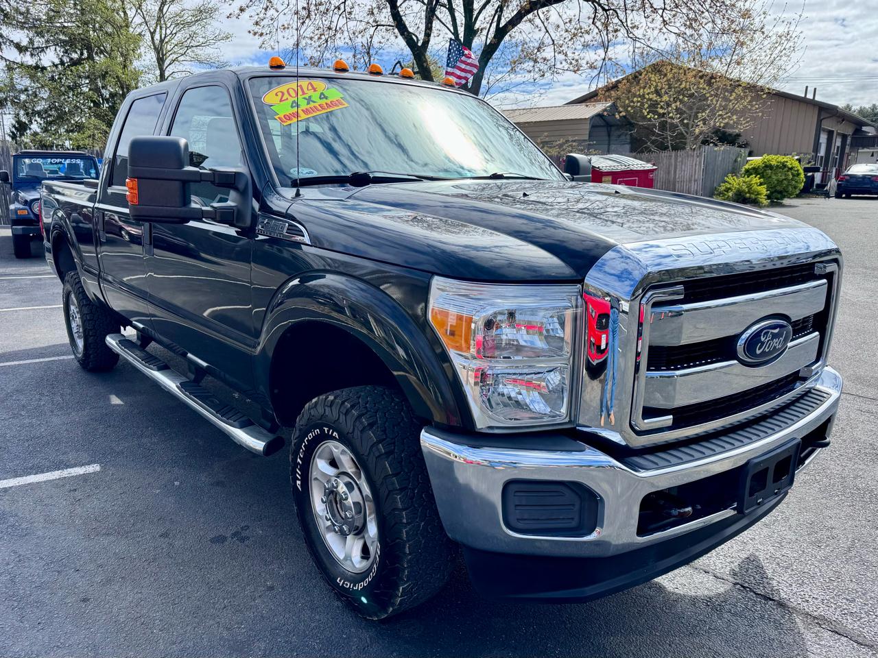 Ford Super Duty F-350 SRW 4WD Crew Cab 156" XLT 2014