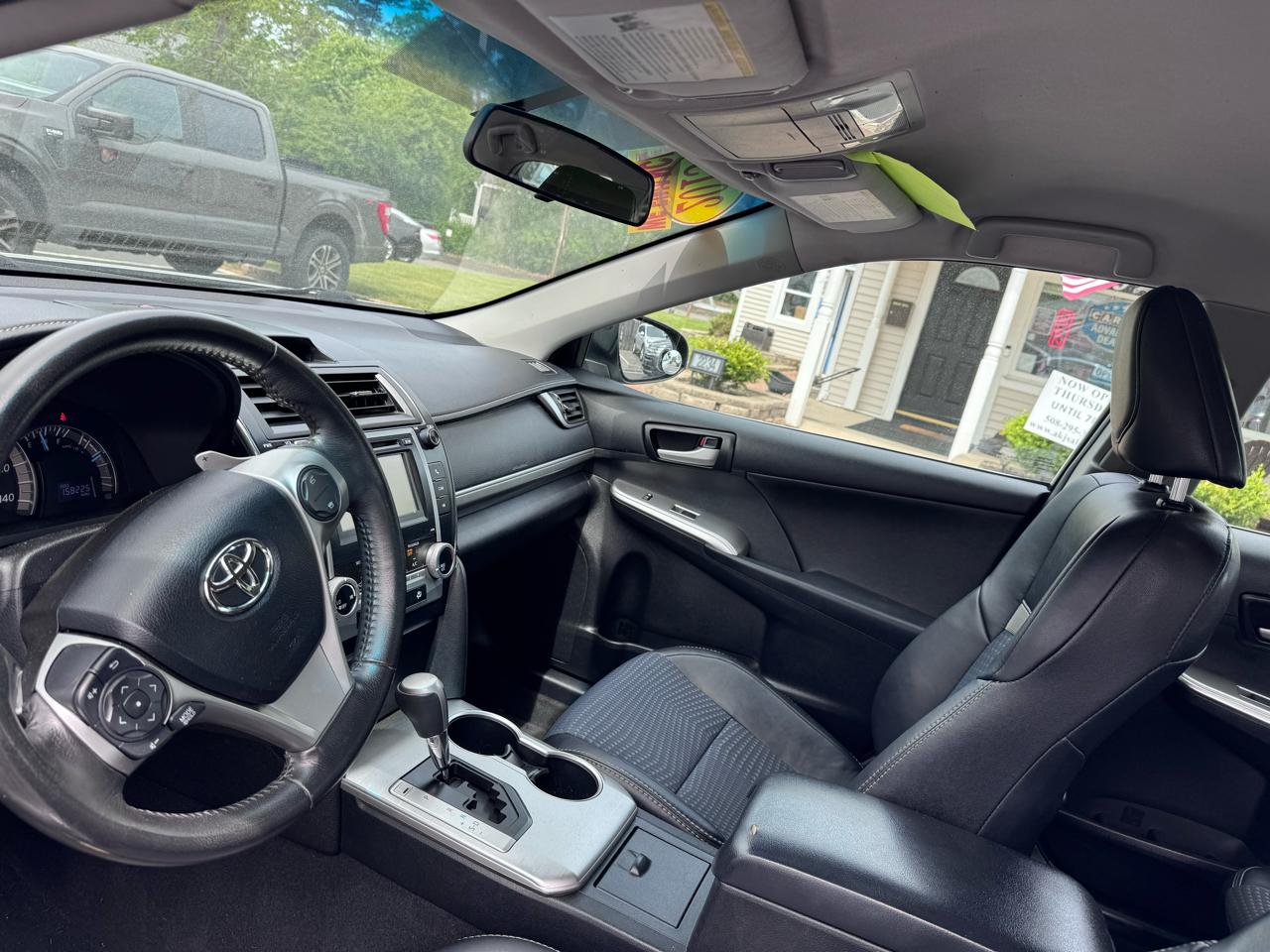 Toyota Camry 4dr Sdn I4 Auto SE w/Special Edition Pkg (Natl) 2013