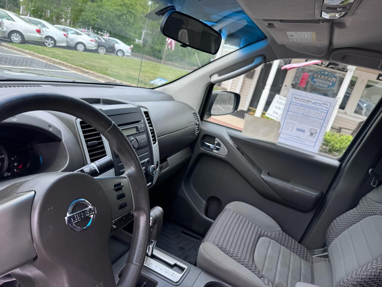 Nissan Frontier 4WD King Cab Auto SE 2010