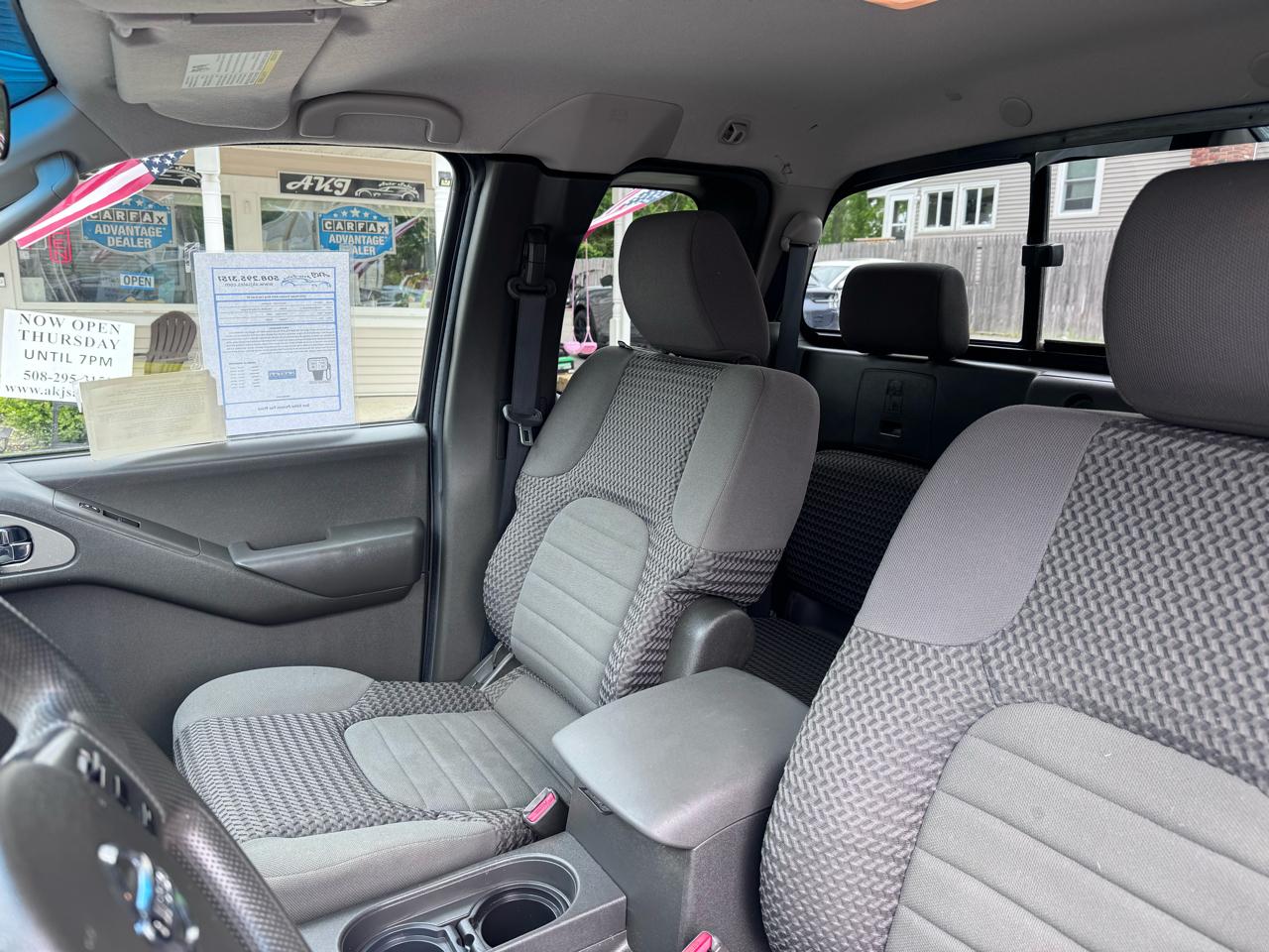 Nissan Frontier 4WD King Cab Auto SE 2010