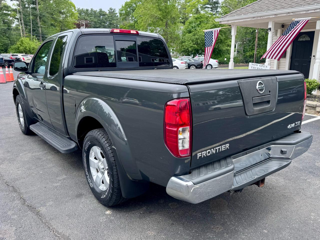 Nissan Frontier 4WD King Cab Auto SE 2010