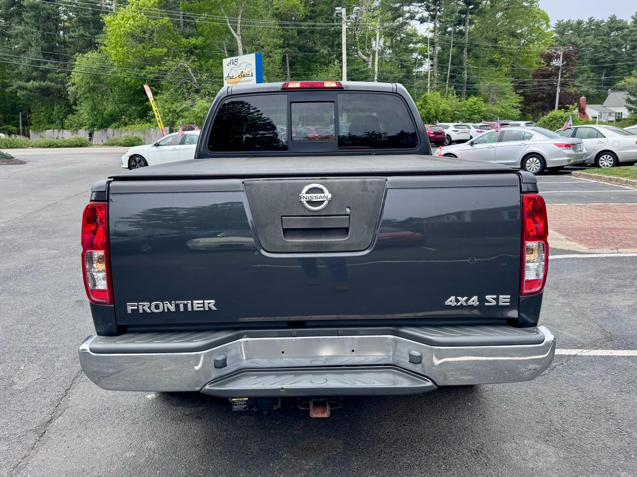 Nissan Frontier 4WD King Cab Auto SE 2010