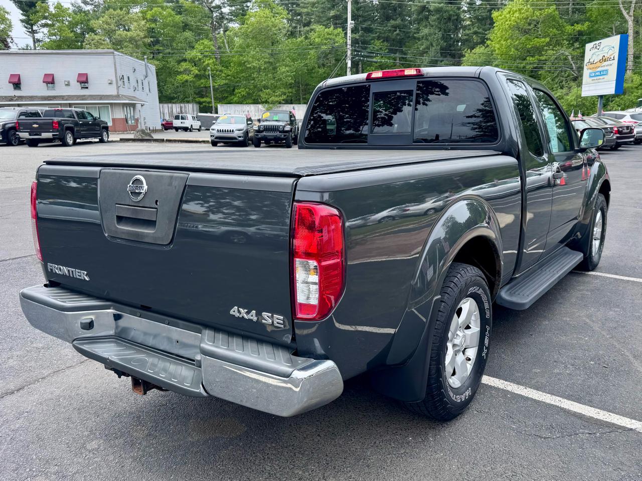 Nissan Frontier 4WD King Cab Auto SE 2010