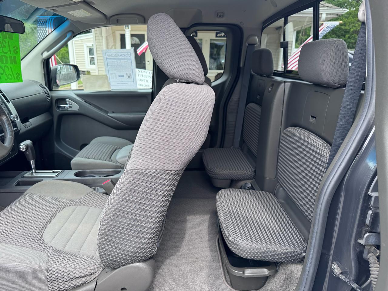 Nissan Frontier 4WD King Cab Auto SE 2010