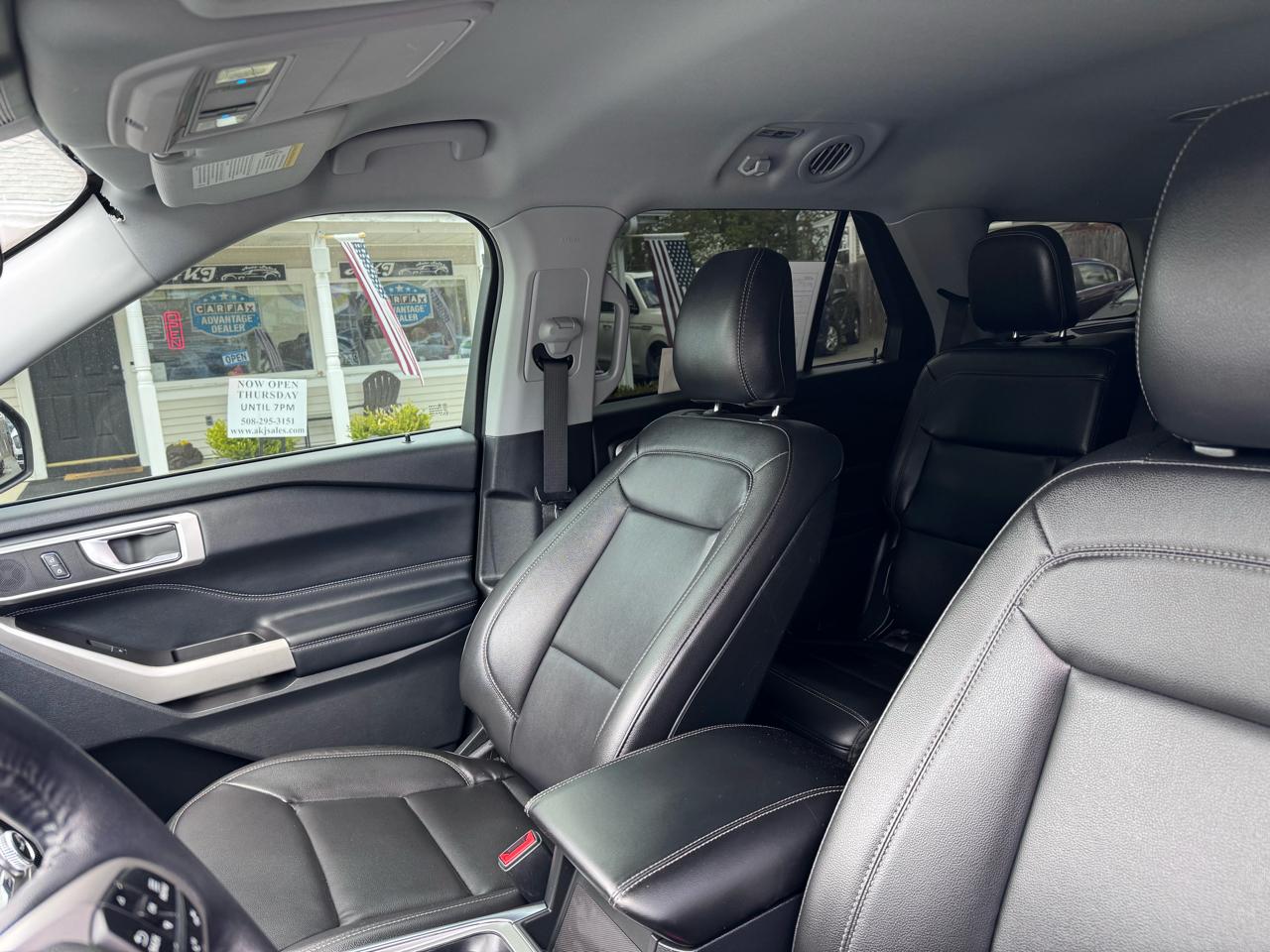Ford Explorer XLT 4WD 2020