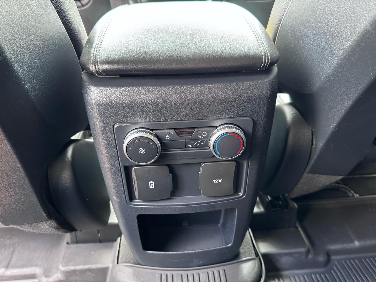 Ford Explorer XLT 4WD 2020