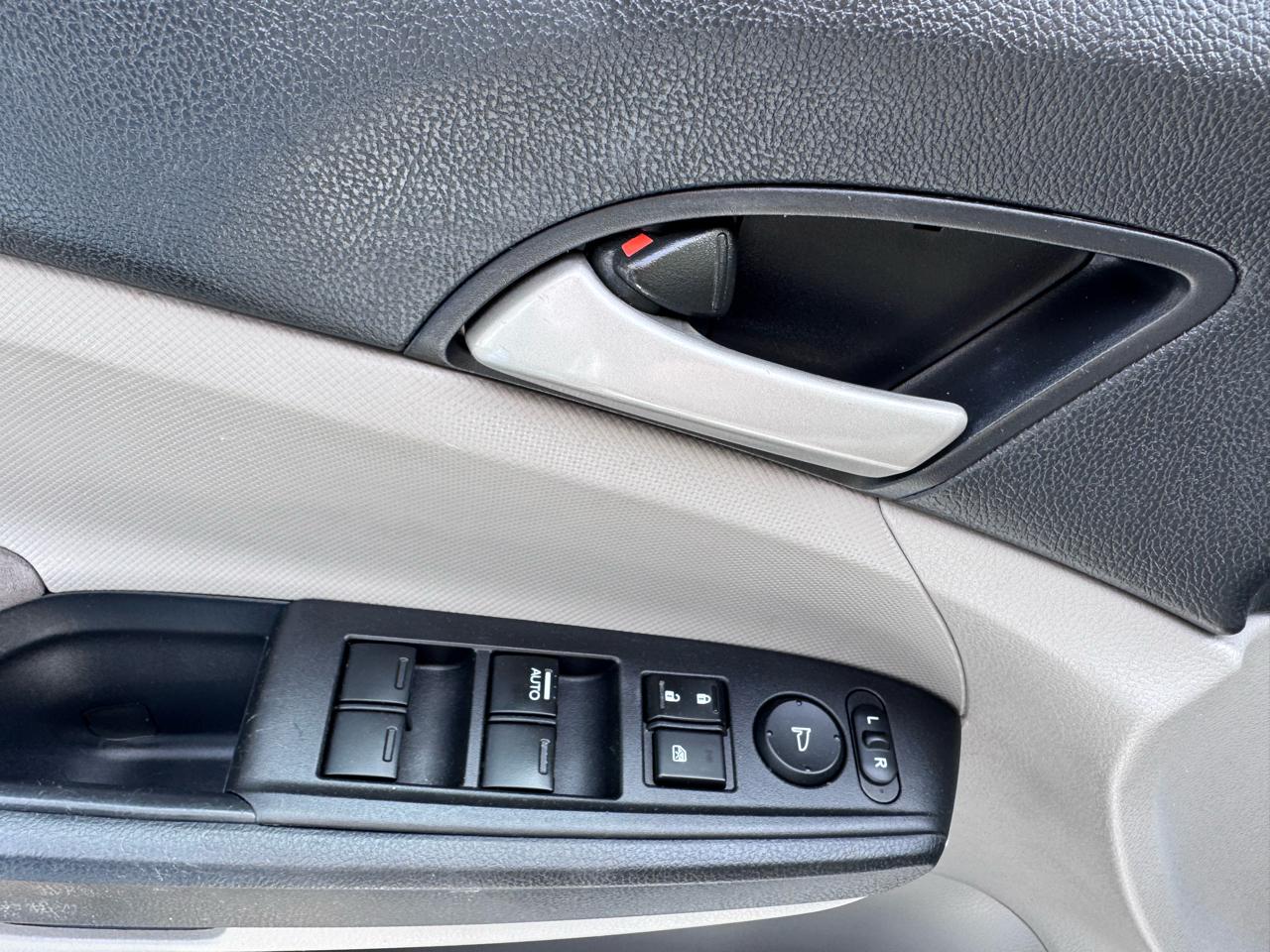 Honda Accord Sdn 4dr I4 Auto LX 2012