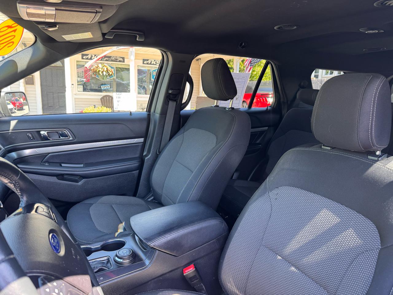 Ford Explorer XLT 4WD 2018