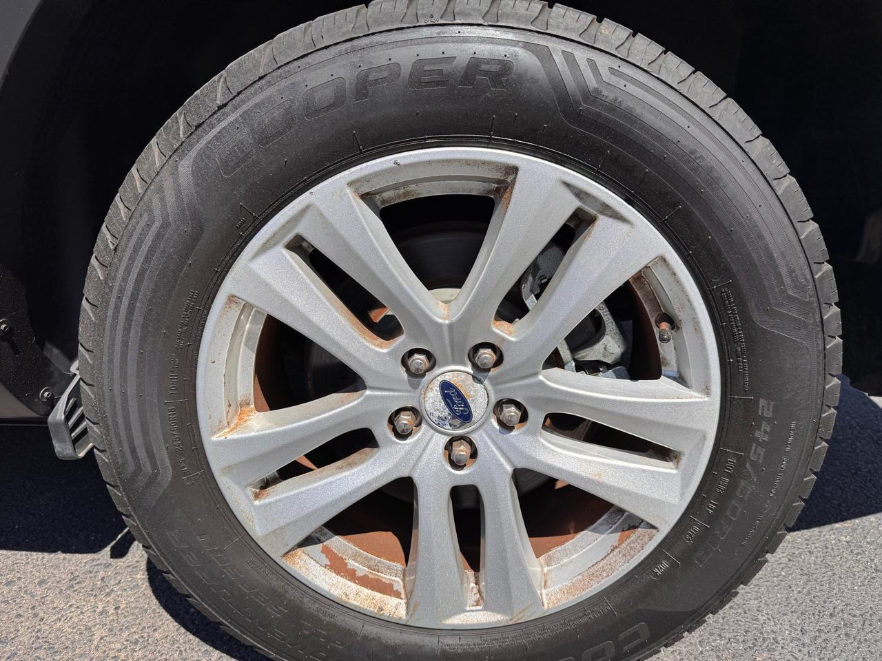 Ford Explorer XLT 4WD 2018