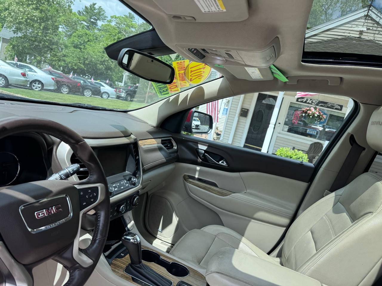 GMC Acadia AWD 4dr Denali 2017