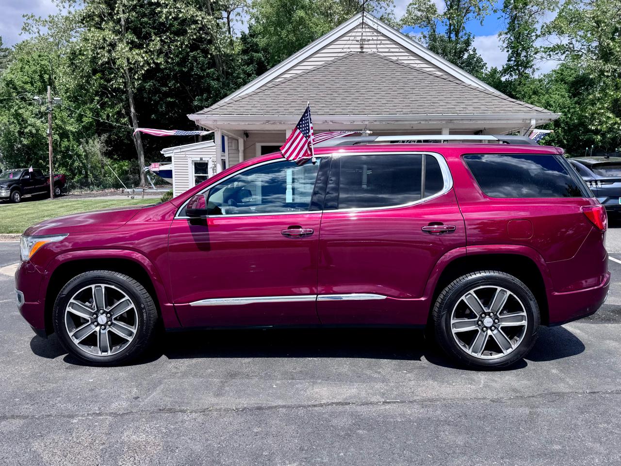 GMC Acadia AWD 4dr Denali 2017
