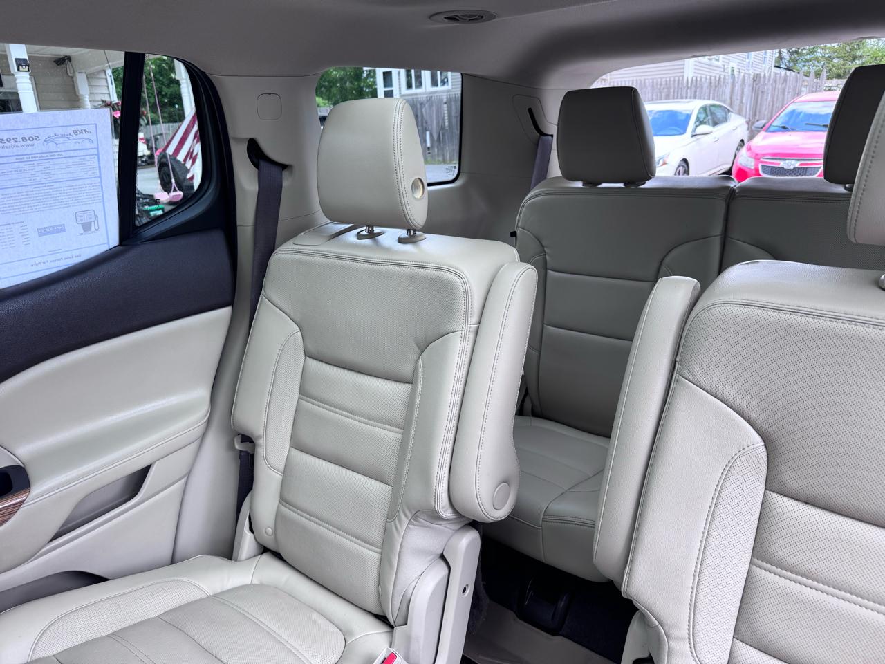 GMC Acadia AWD 4dr Denali 2017