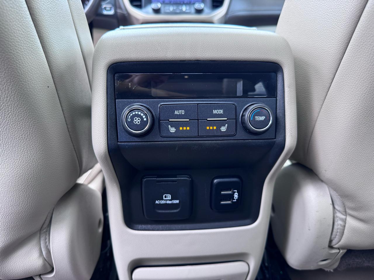 GMC Acadia AWD 4dr Denali 2017