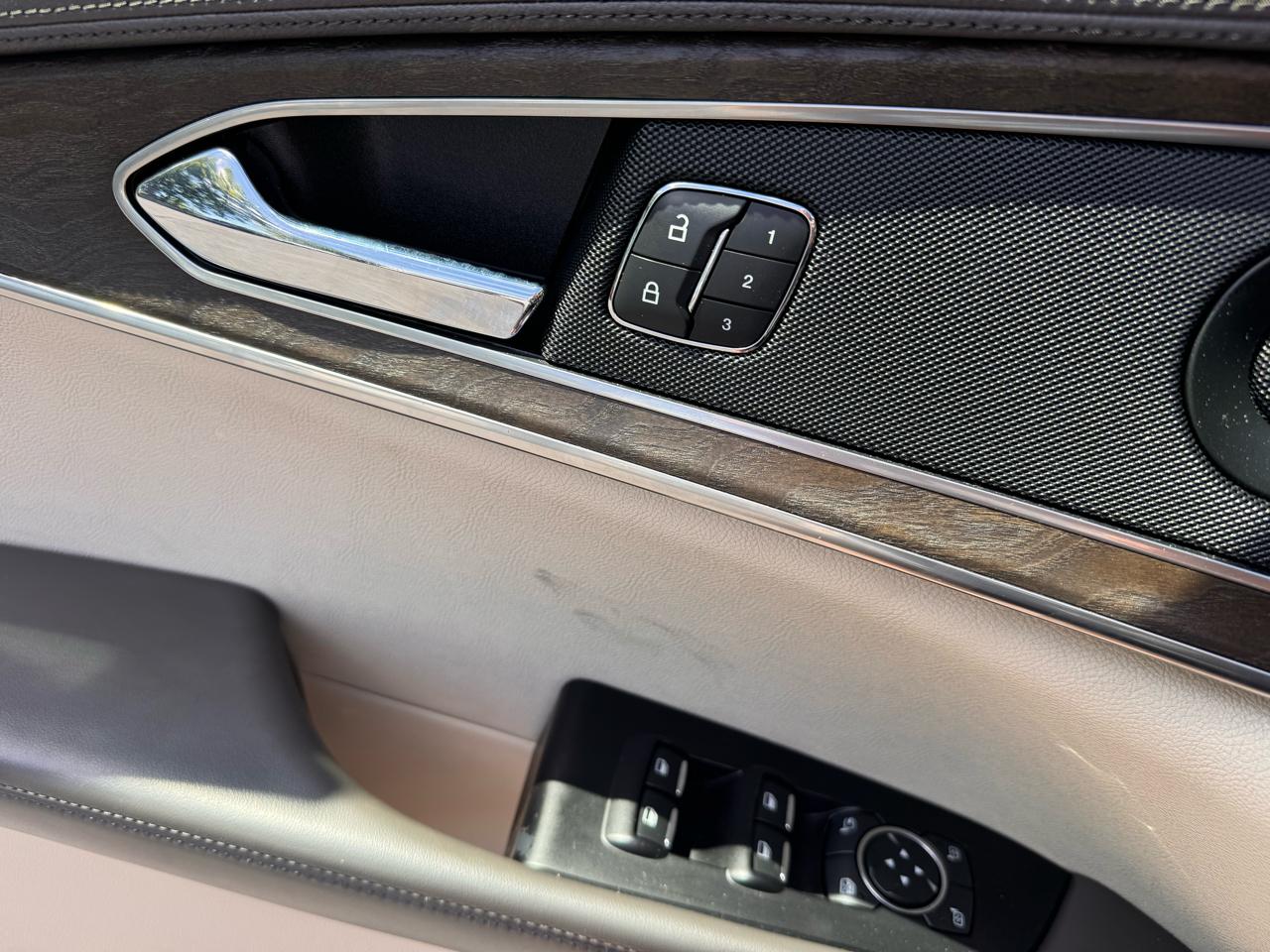 Lincoln Nautilus Reserve AWD 2019