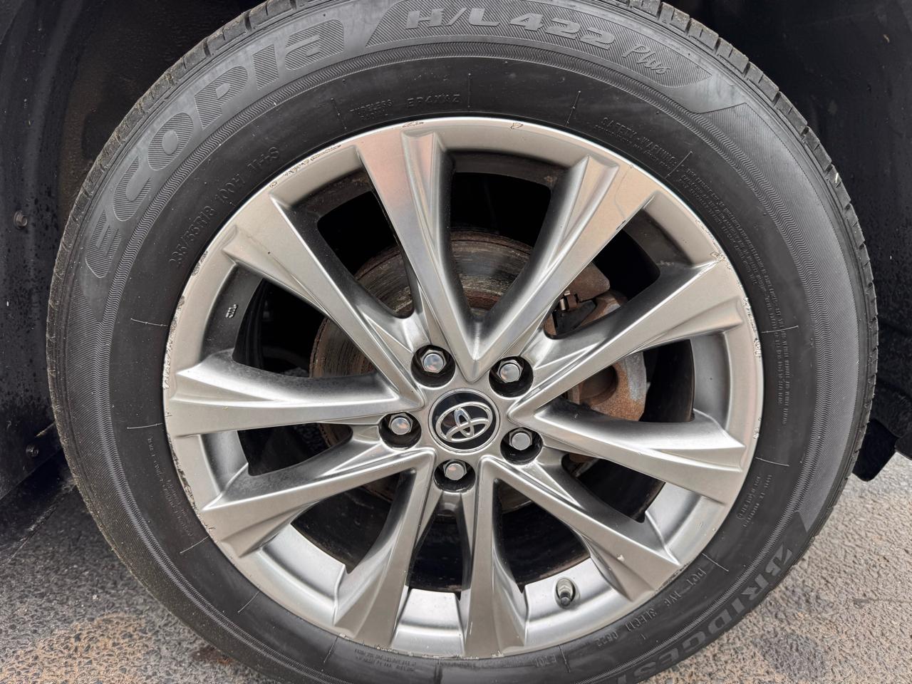 Toyota RAV4 Hybrid Limited AWD (Natl) 2018