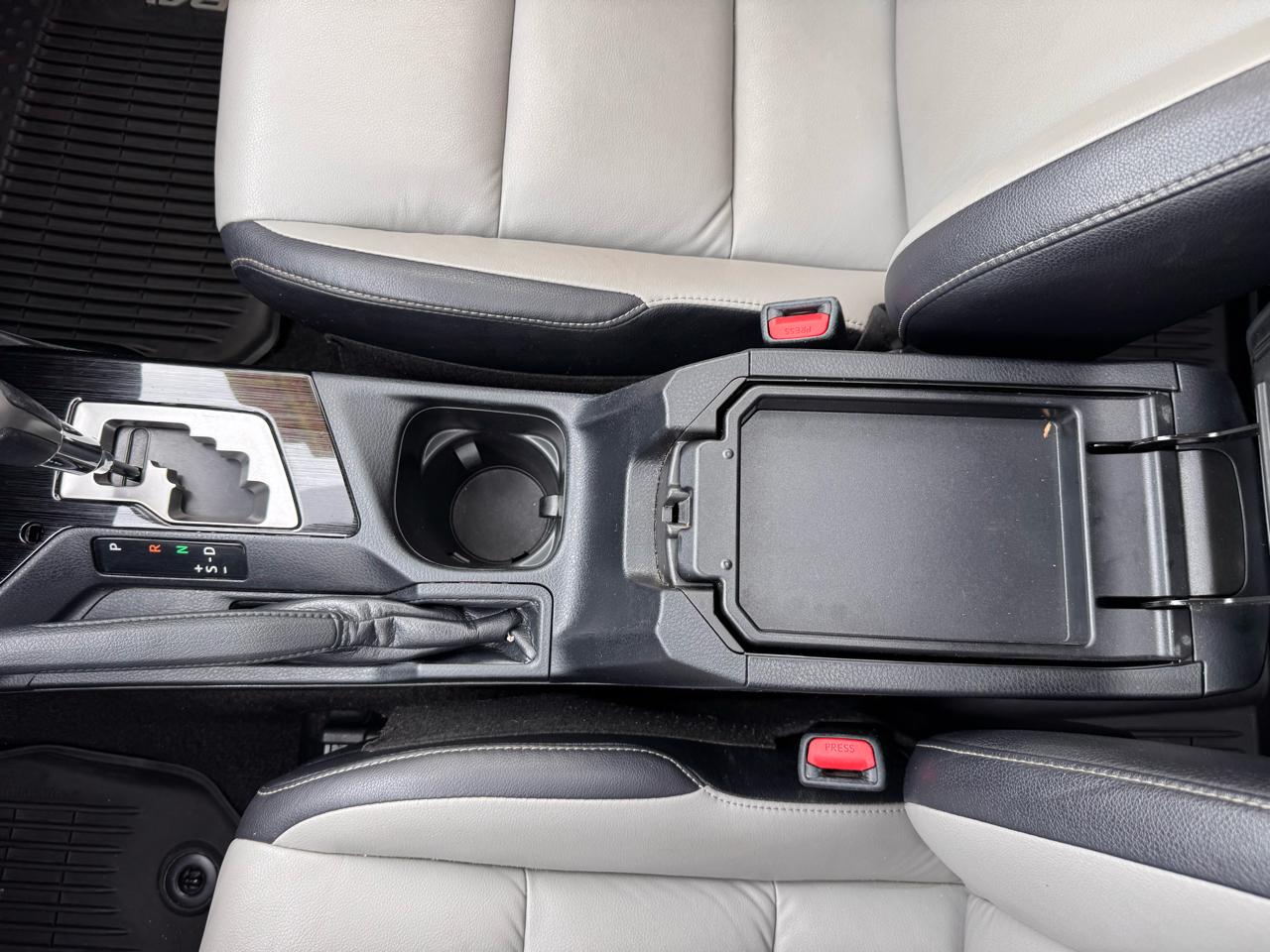 Toyota RAV4 Hybrid Limited AWD (Natl) 2018