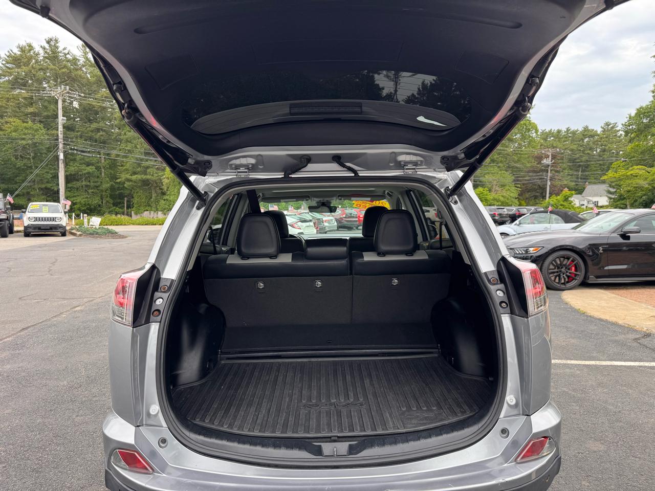 Toyota RAV4 Hybrid Limited AWD (Natl) 2018