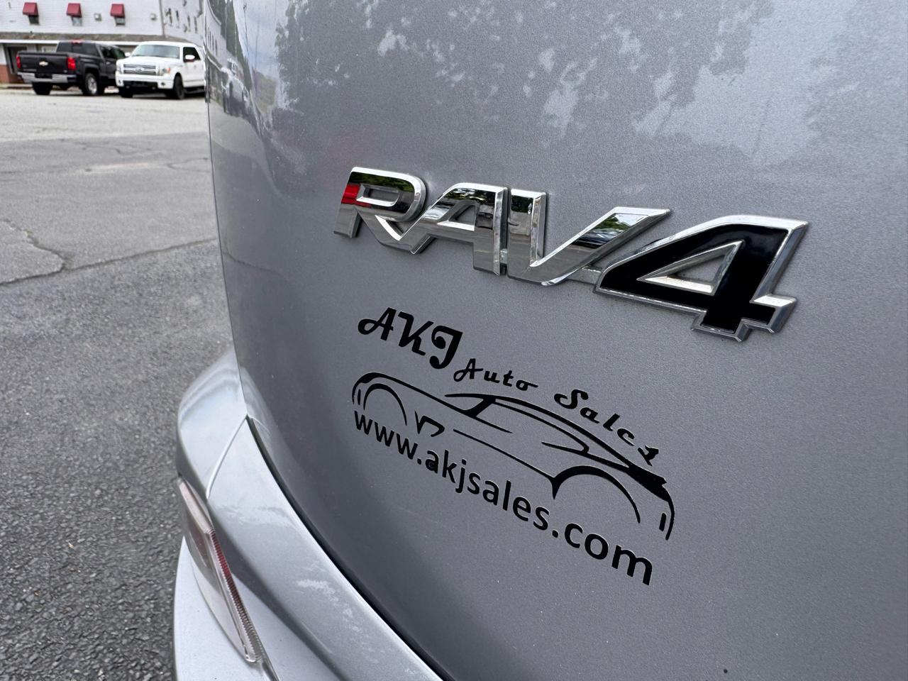 Toyota RAV4 Hybrid Limited AWD (Natl) 2018