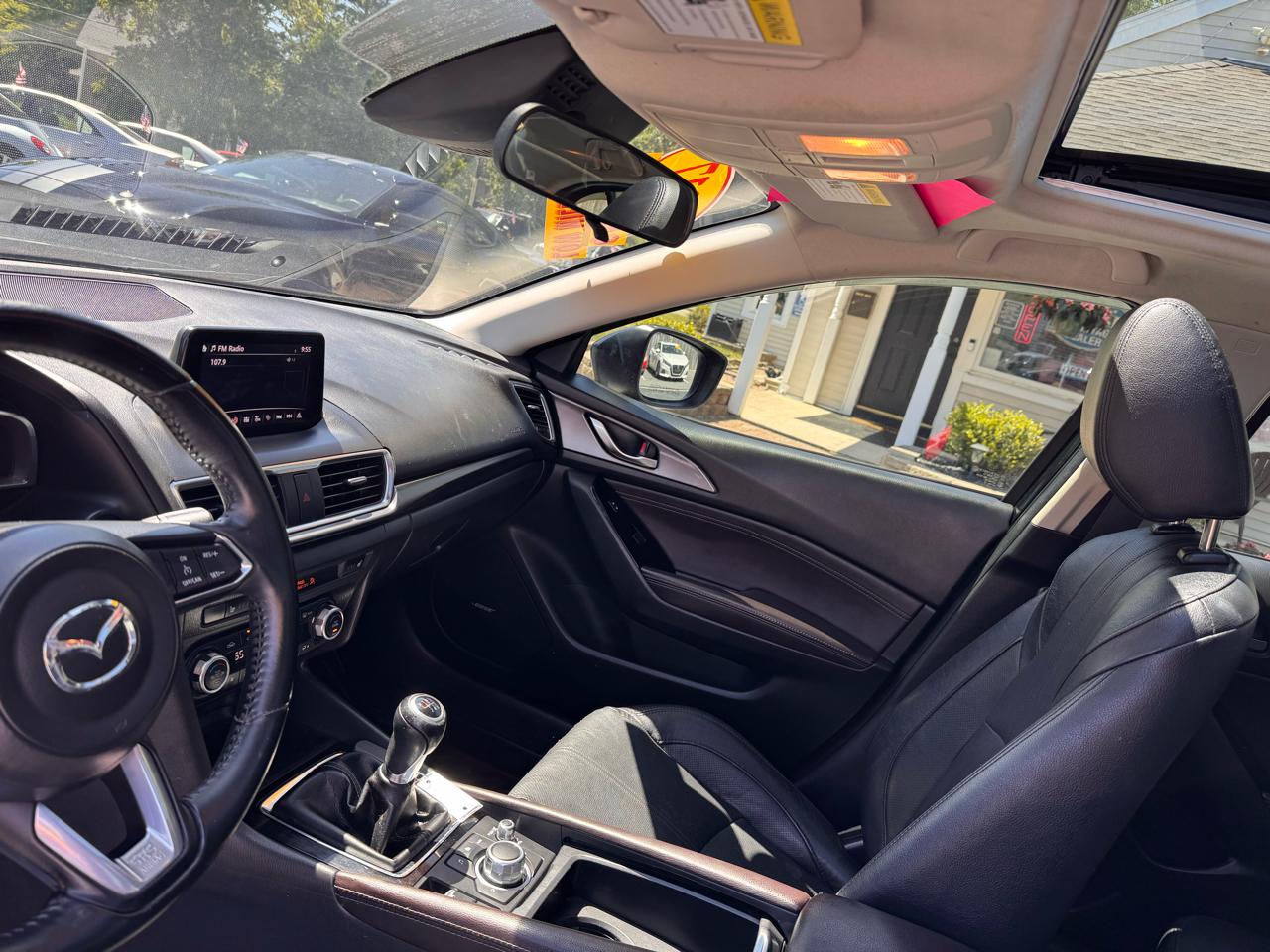 Mazda Mazda3 4-Door Grand Touring Manual 2017