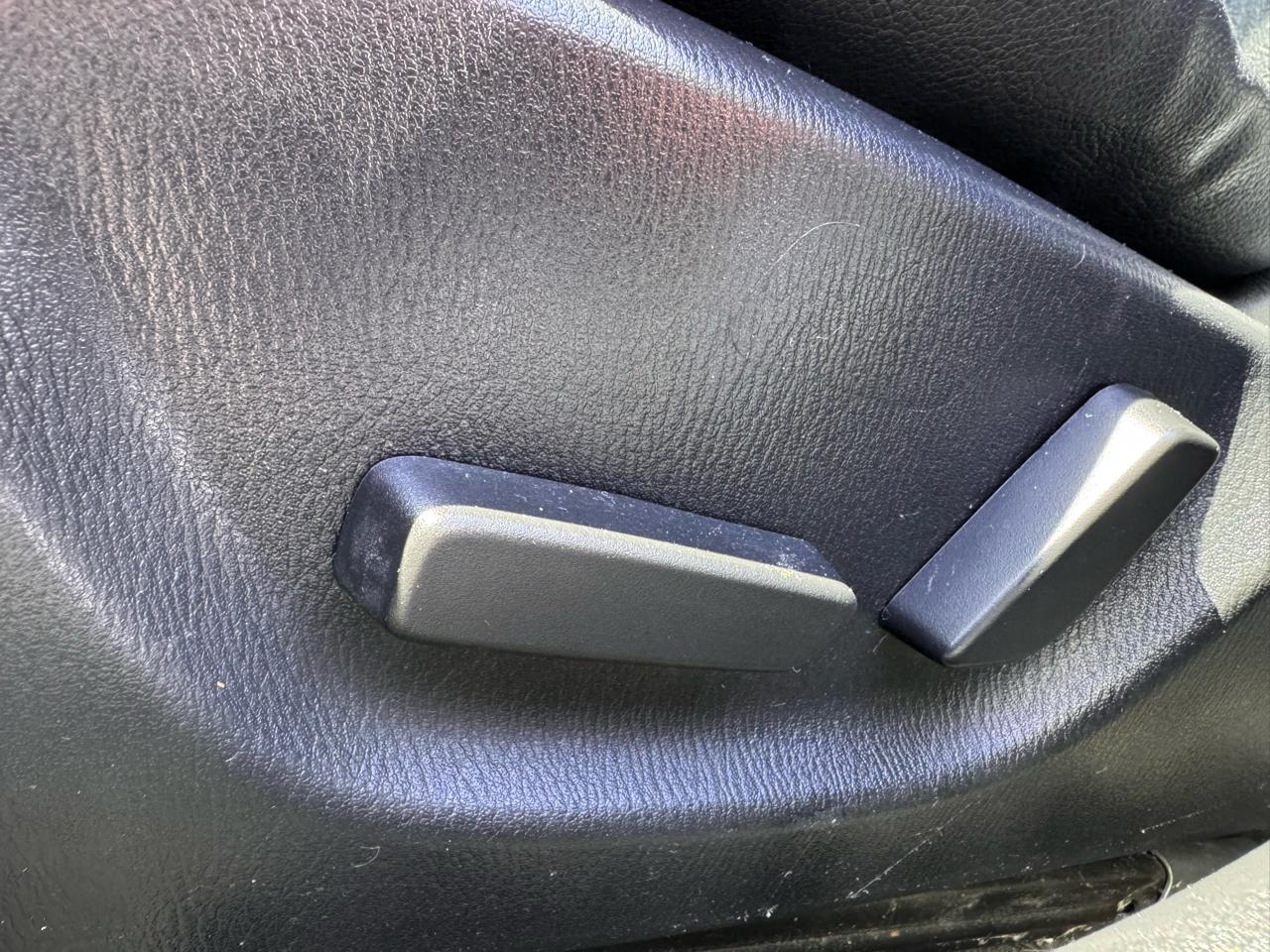 Mazda Mazda3 4-Door Grand Touring Manual 2017