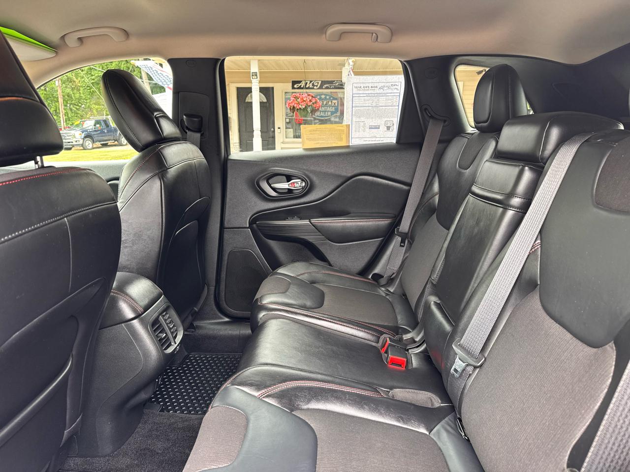 Jeep Cherokee 4WD 4dr Trailhawk 2014