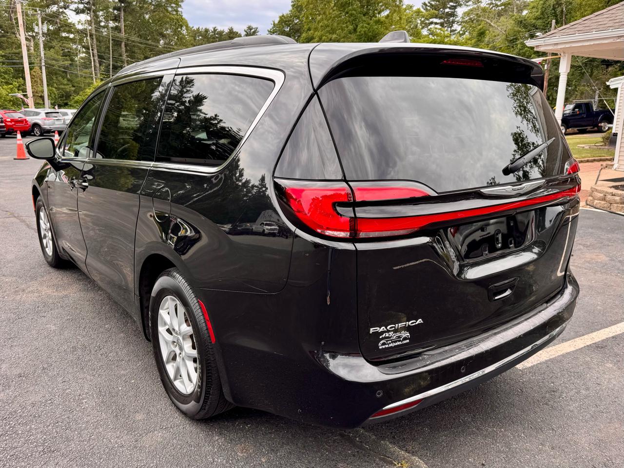 Chrysler Pacifica Touring L FWD 2022