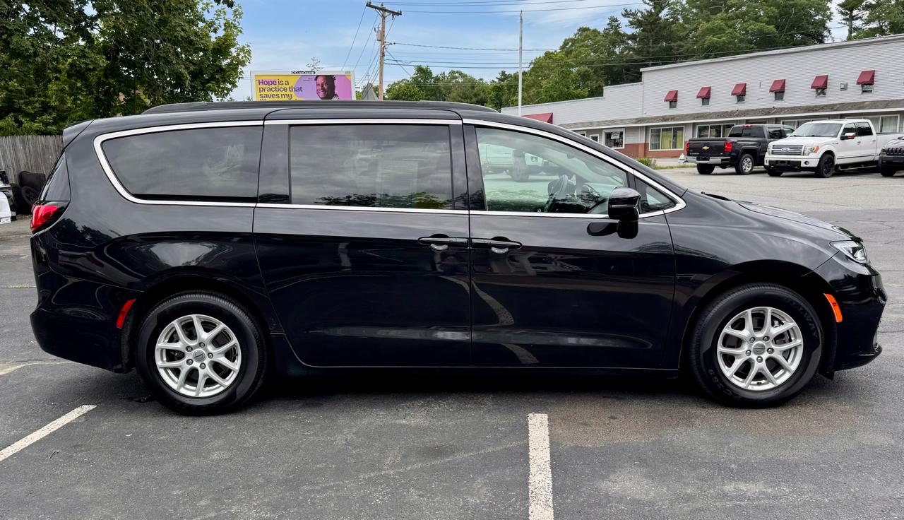 Chrysler Pacifica Touring L FWD 2022