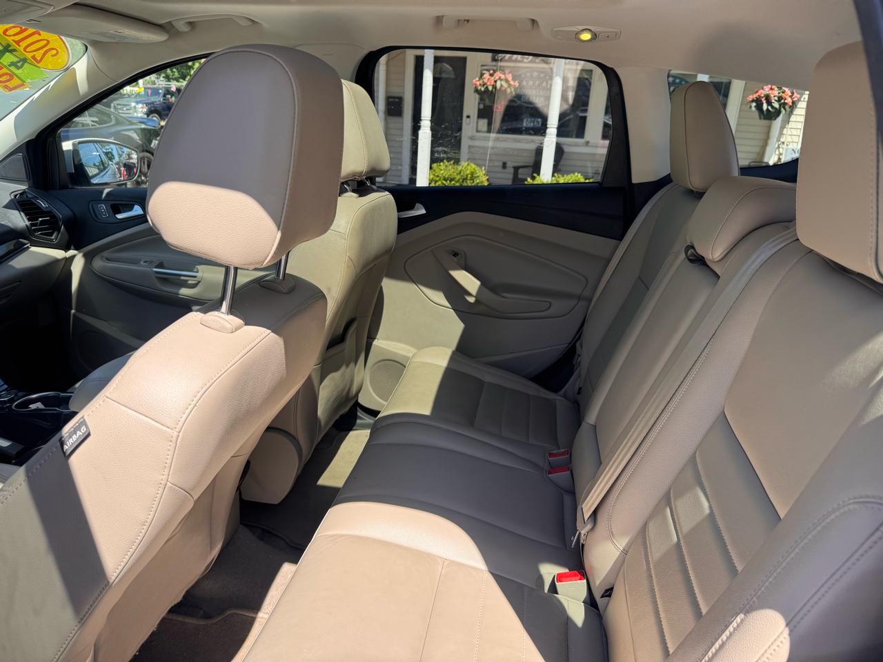 Ford Escape 4WD 4dr Titanium 2016