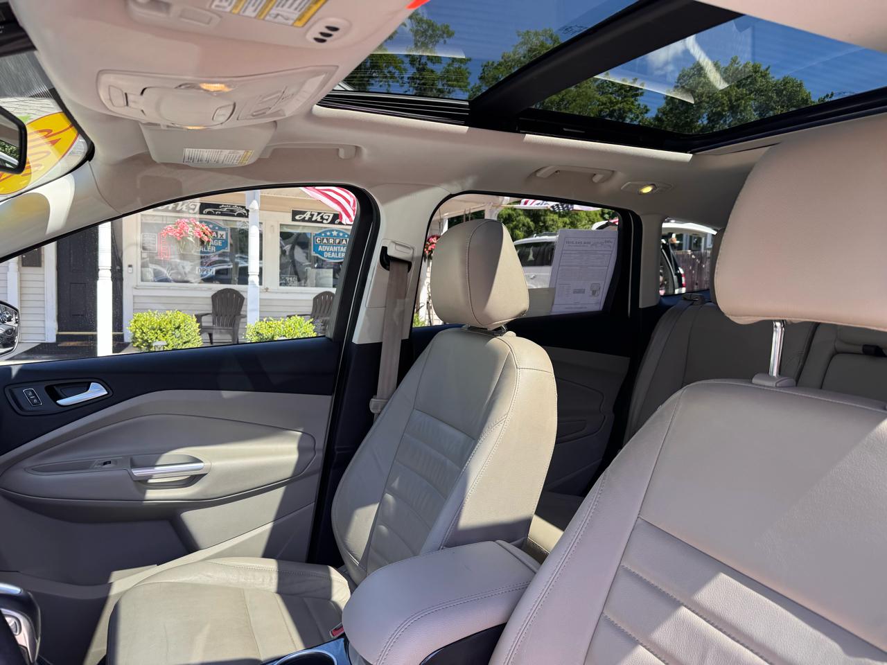 Ford Escape 4WD 4dr Titanium 2016