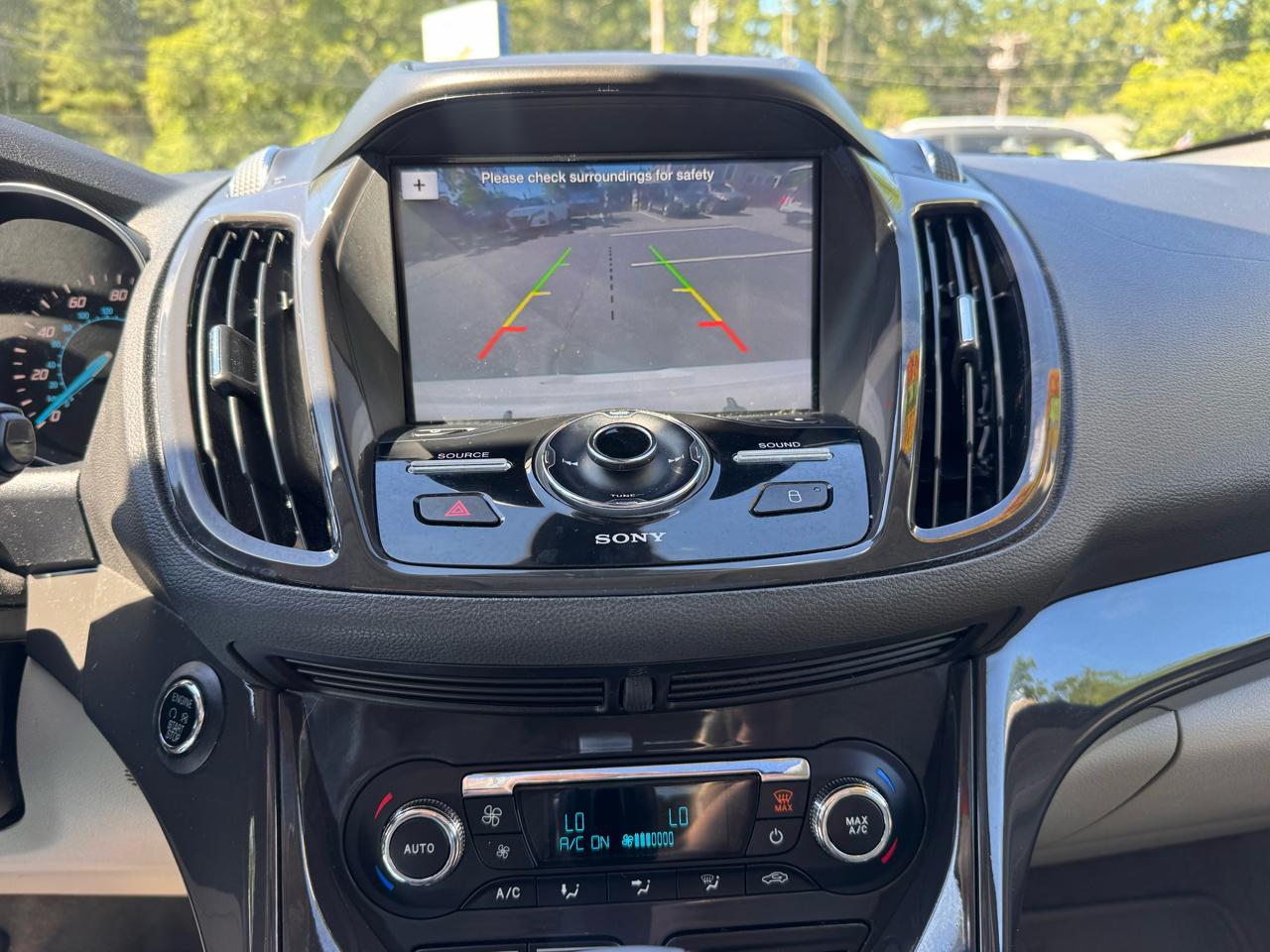 Ford Escape 4WD 4dr Titanium 2016