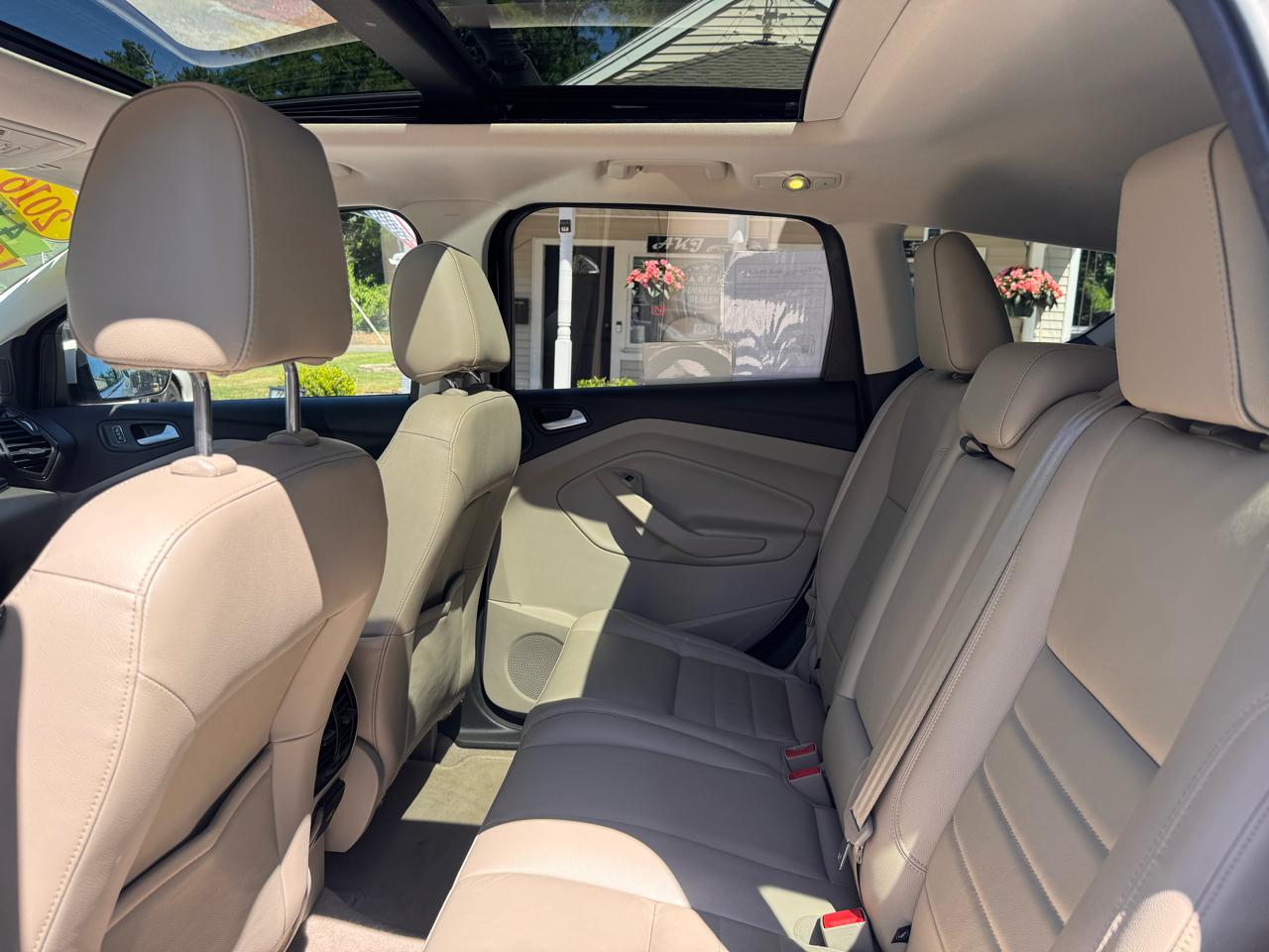 Ford Escape 4WD 4dr Titanium 2016