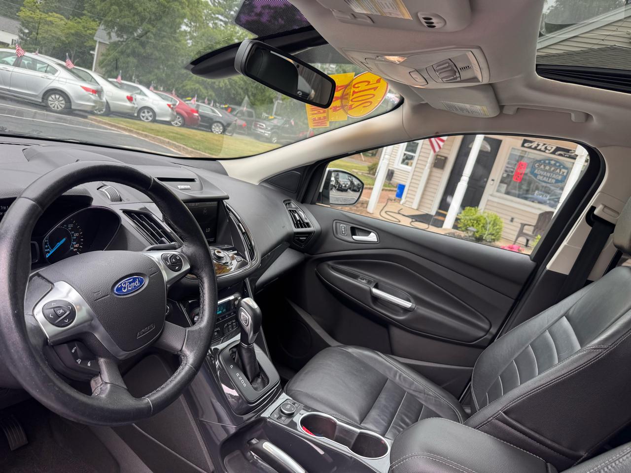 Ford Escape 4WD 4dr Titanium 2015