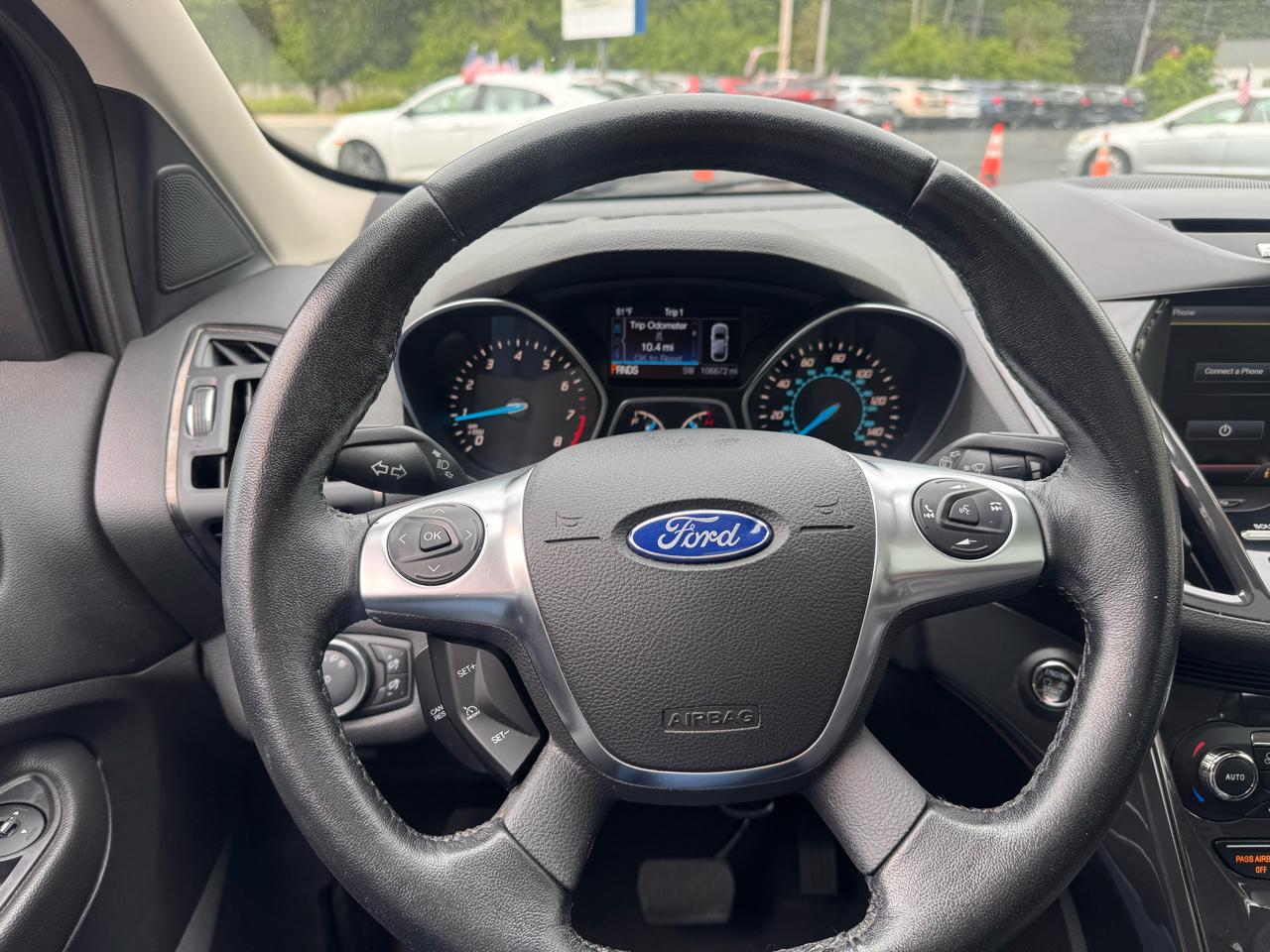Ford Escape 4WD 4dr Titanium 2015