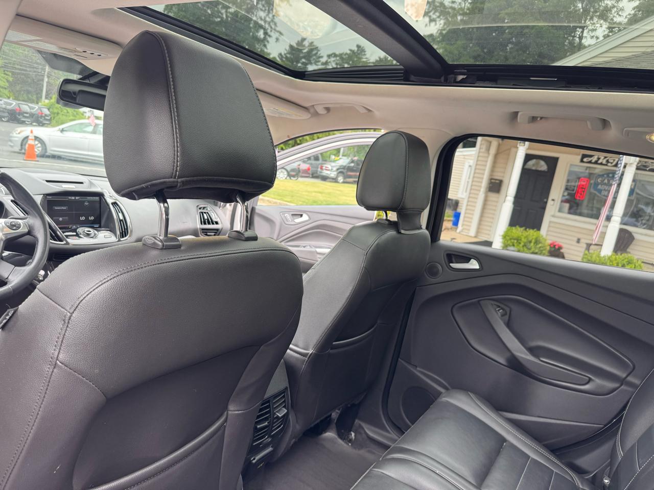 Ford Escape 4WD 4dr Titanium 2015
