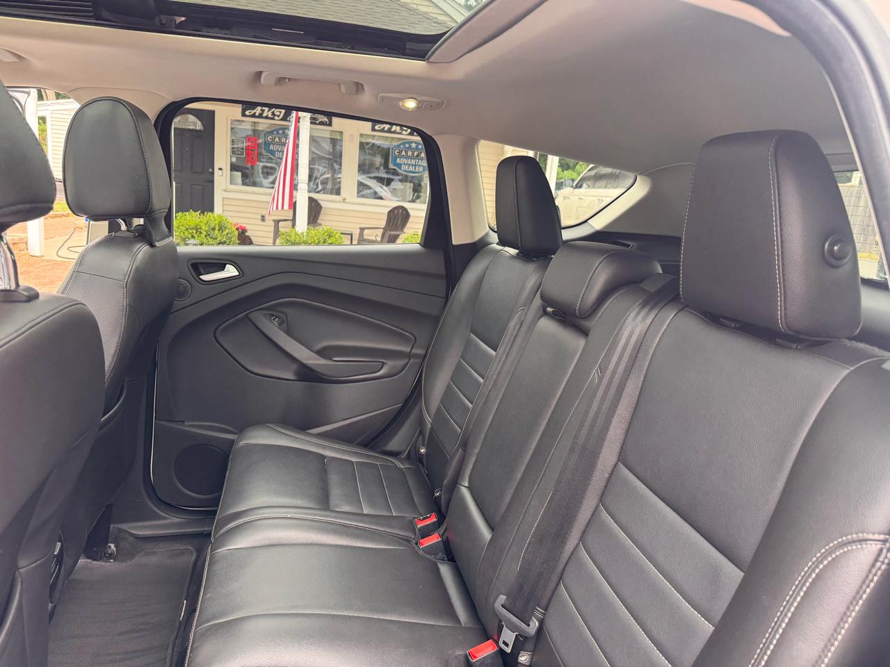 Ford Escape 4WD 4dr Titanium 2015