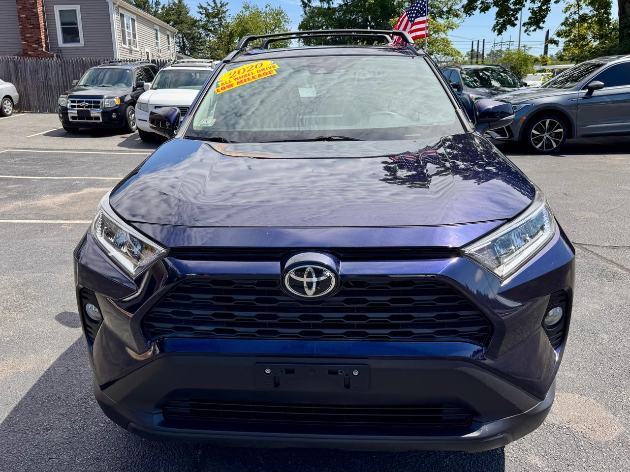 Toyota RAV4 XLE AWD (Natl) 2020