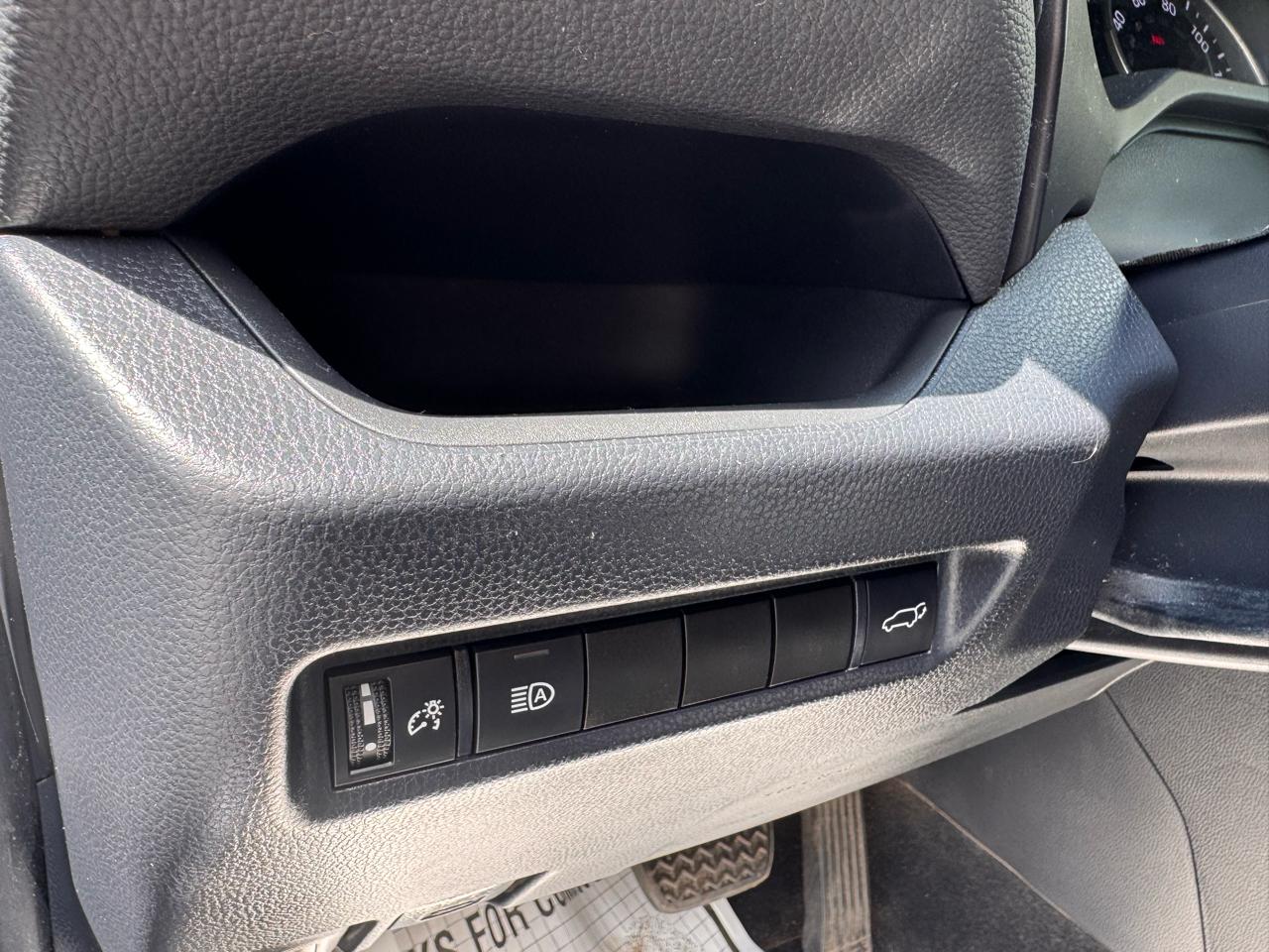 Toyota RAV4 XLE AWD (Natl) 2020