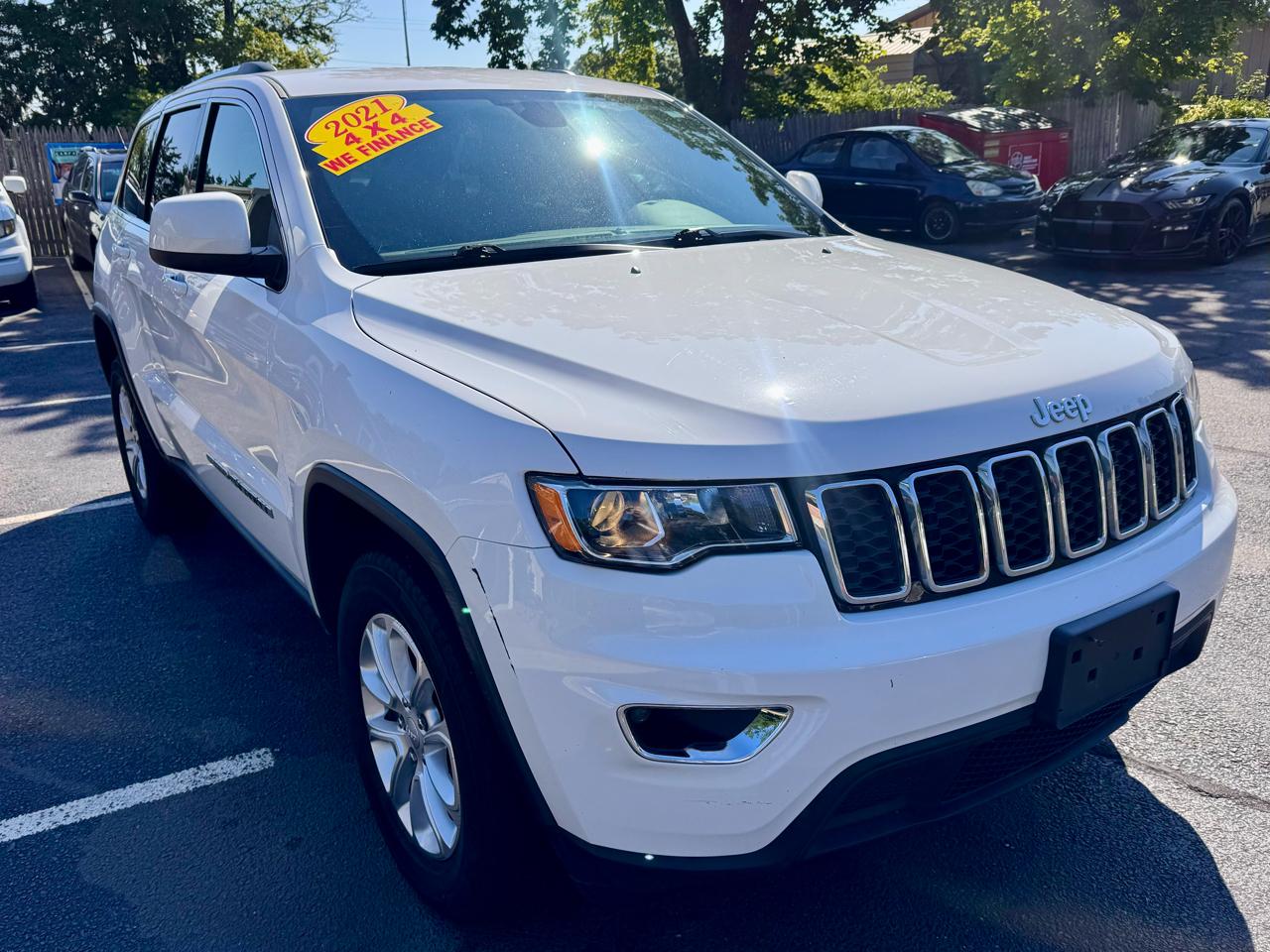 Jeep Grand Cherokee Laredo E 4x4 2021