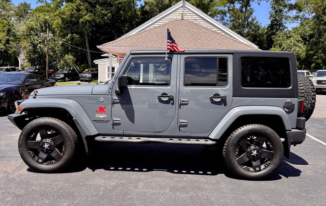 Jeep Wrangler Unlimited 4WD 4dr Sahara 2014