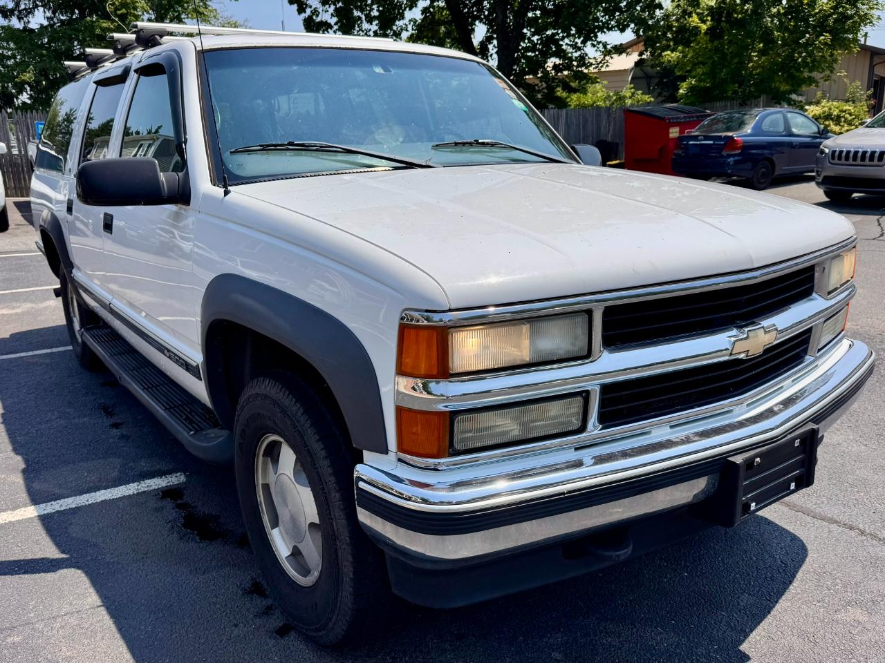 Chevrolet Suburban 1500 4WD 1999