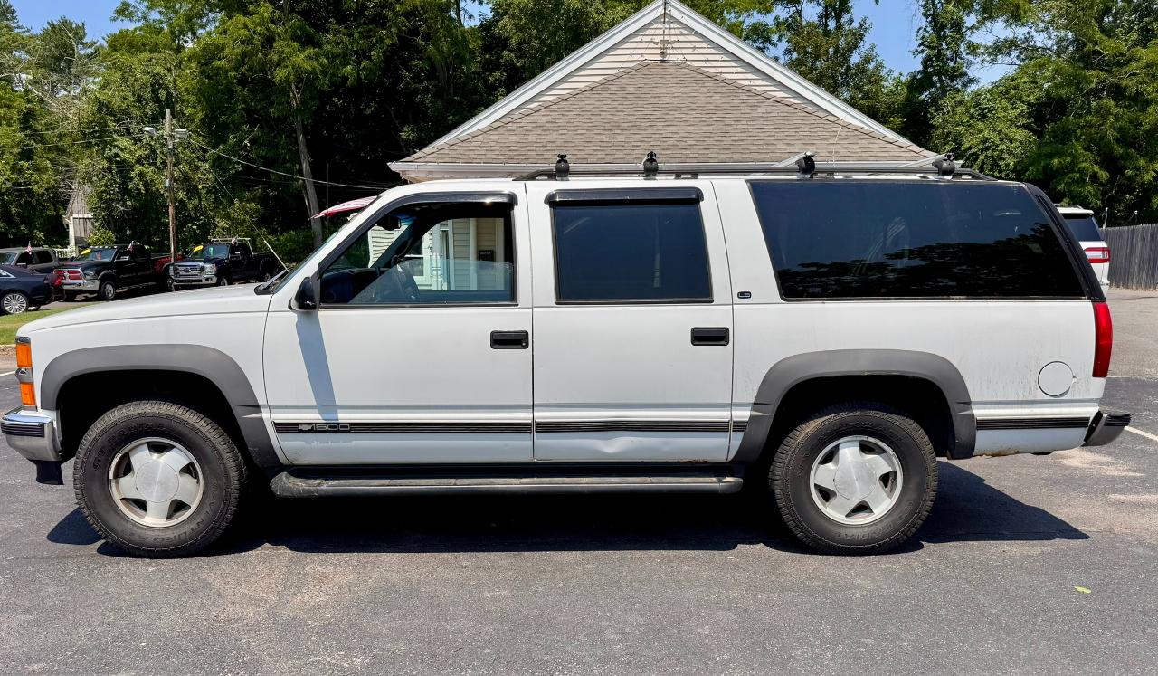 Chevrolet Suburban 1500 4WD 1999