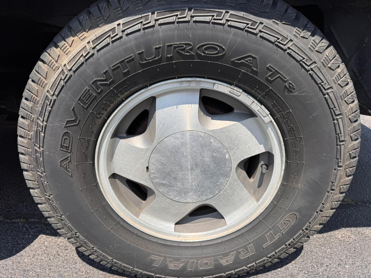 Chevrolet Suburban 1500 4WD 1999
