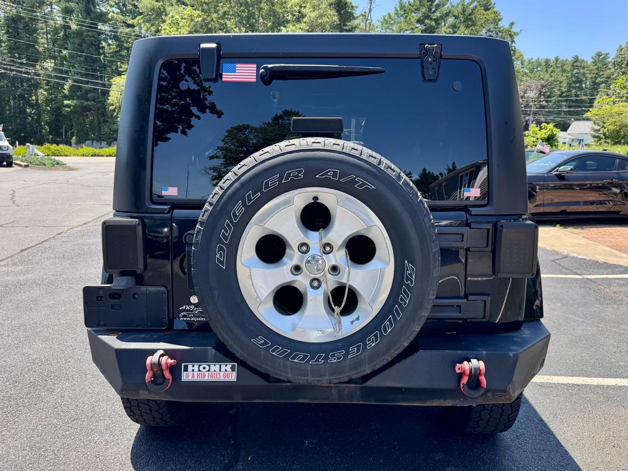 Jeep Wrangler Unlimited 4WD 4dr Sahara 2013