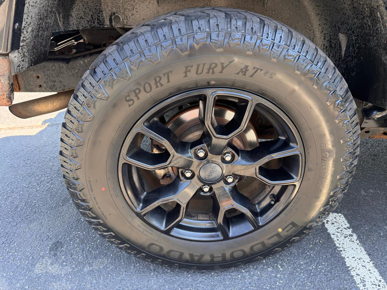 Jeep Wrangler Unlimited 4WD 4dr Sahara 2013
